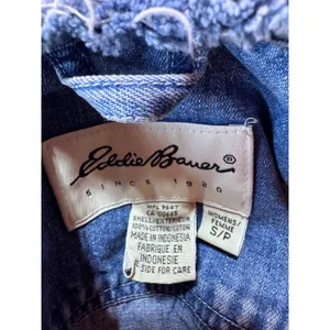 Eddie Bauer Womens Vintage Denim Vest Medium Wash Raw Edge Frayed Collar Small thumbnail 3