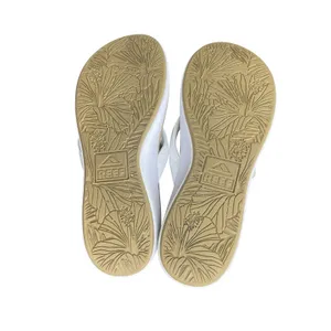 Reef Women's Size 9 Cushion Cloud White Tan Flip Flops Sandals Slip-Ons thumbnail 10