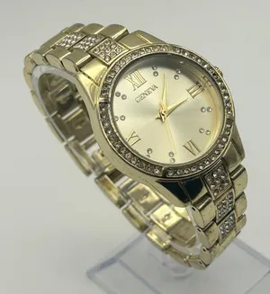 Geneva Gold Tone Crystal-accented Women’s Fashion Watch Working New Battery thumbnail 1