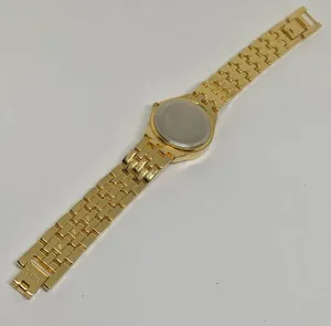 Women’s quartz analog gold tone wrist watch 28mm pearl dial 7”-7.5” running thumbnail 5