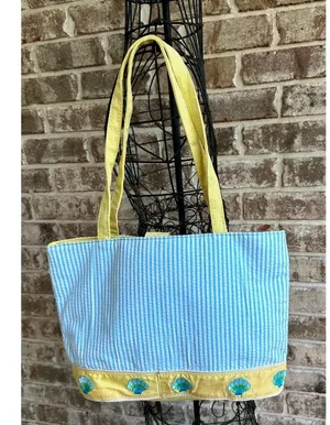 Quacker Factory Resort Blue White Seersucker Seashell Tote Bag Yellow Tr… thumbnail 1