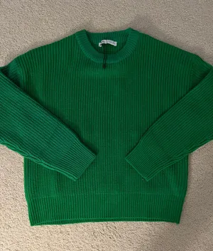 ZARA Green Knit Sweater thumbnail 1