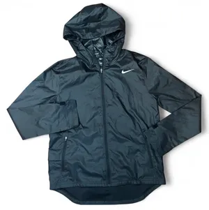 Women’s Nike running black lightweight jacket  thumbnail 1