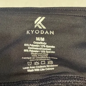 Kyodan‎ black active skorts. Size medium. Preowned in good condition thumbnail 6