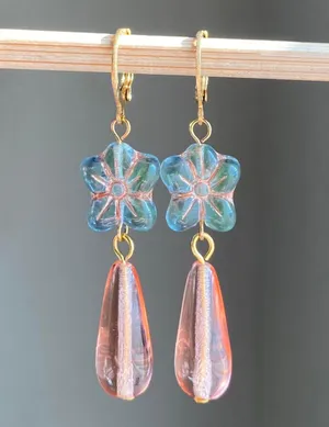 Handmade quality Czech glass flower beads & teardrops dangle earrings💚 thumbnail 6