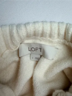 LOFT Women’s Small Ivory Mock Neck Sweater Ribbed Trim Soft Knit Pullover thumbnail 3