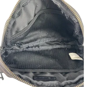 Lululemon Everywhere Belt Bag Black Gray Camo Pockets Keys Fanny Pack Handbag thumbnail 3
