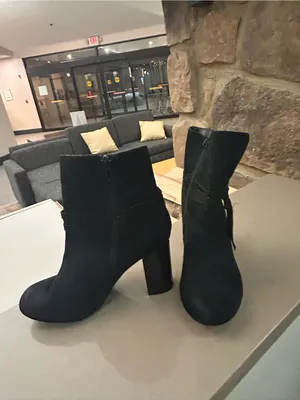 Christian Siriano Black Suede Block Heel Ankle Boots with Side Zip 6 thumbnail 6