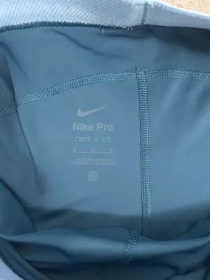 Nike Pros thumbnail 3