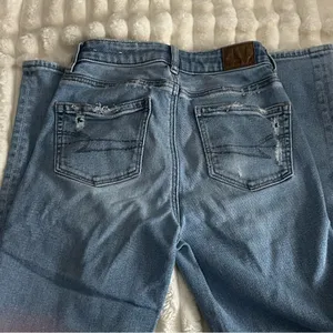 American Eagle Outfitters High Rise Blue Jeans thumbnail 2