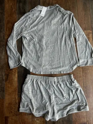 amika Heathered Gray Long-Sleeve Pajama Top & Drawstring Shorts xl thumbnail 3