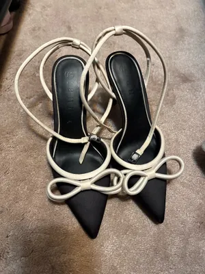 Gianni Bini Heels thumbnail 1