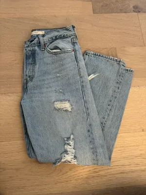 Levi's Wedgie Straight Jeans thumbnail 3