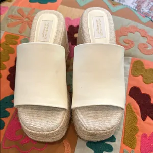 Altar'd State Cream Espadrille Platform Shoes size 9 thumbnail 1