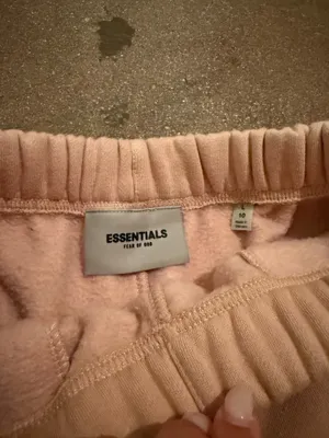 Essentials Fear of God Shorts thumbnail 4