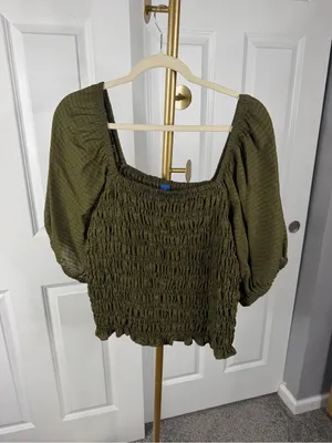 Old Navy Moss Green Smocked Puff Sleeve Top Size XL Fall Boho thumbnail 2