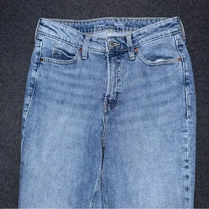 Old Navy Extra High Waisted Straight Jeans Women’s 6 Secret Smooth Pockets thumbnail 4