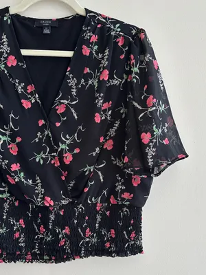 Haver London Smocked Waist Floral Flowy Blouse, Black/Pink, Size Large thumbnail 4