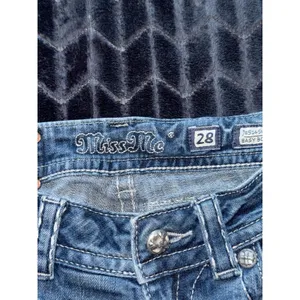 Miss Me Women's‎ Boot Embellish Blue Denim Low Rise Medium Wash Size 28 thumbnail 3