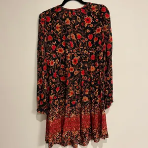 Billabong Dress Long Sleeve Mini Dress Dark Floral V Neck Red Black Medium thumbnail 3