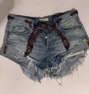 Free people denim Jean shorts thumbnail 1