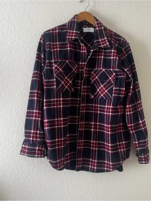 Aritzia TNA Oversized Fit Red Plaid Shirt Flannel Button Up Top Women's Size S thumbnail 6