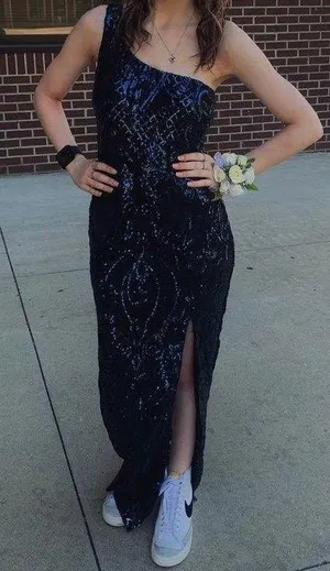 Windsor Prom dress thumbnail 1
