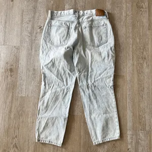 Womens Aeropostale Light Denim White Washed Mom Jeans - 14 thumbnail 3