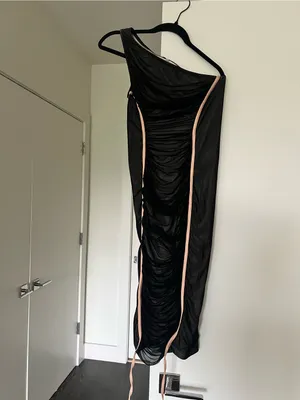 One-Shoulder Black Ruched Bodycon Midi Dress thumbnail 5