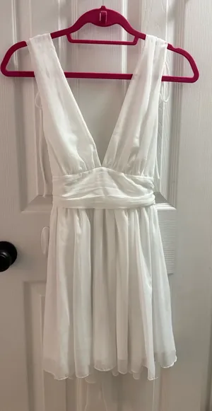 Lucy in the Sky White Dress thumbnail 1