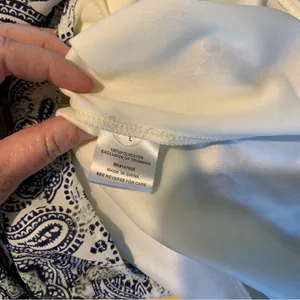 Romeo & Juliet Couture White & Blue Patterned Romper L thumbnail 10