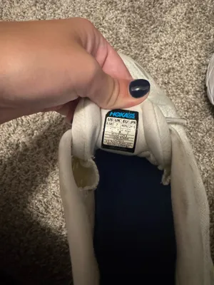 Women’s Hoka Sneakers thumbnail 3