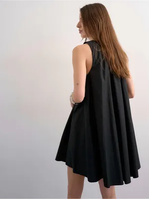 Topshop poplin full hem pleated mini sundress Black Feminine Minimalist Dress thumbnail 3