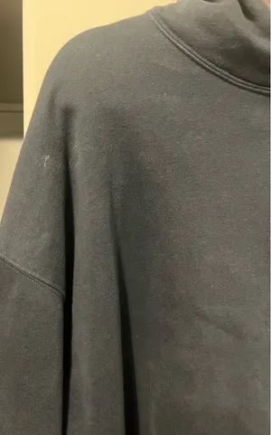 Abercrombie Navy Sweatshirt thumbnail 3