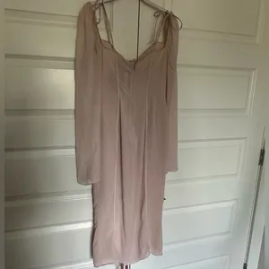 House of CB Ophelia Midi‎ Dress in Blush Size Small NWT thumbnail 11