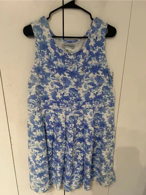 PARAGON White and Blue Floral Sleeveless Midi Dress thumbnail 2