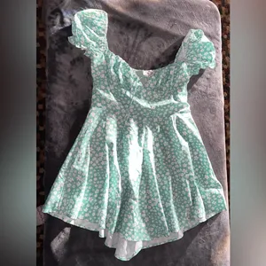Princess Polly Finley Romper in Green Size 4 thumbnail 9
