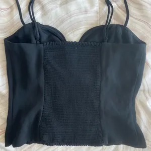 Wilfred Aritzia Novella Black Camisole Top Size S thumbnail 2