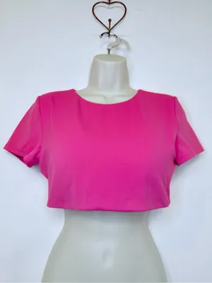 INGIA Hot Pink Short Sleeve Crop Top Stretch Athletic Tee Size S/M thumbnail 2