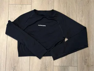 Alphalete Seamless Long Sleeve Crop Top thumbnail 1