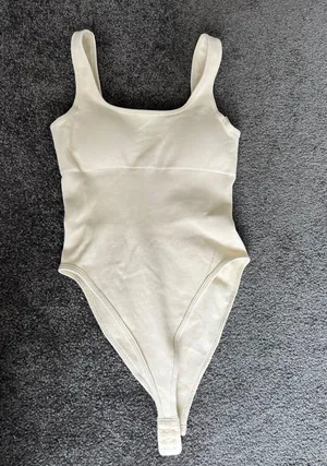 Amazon Shapewear Bodysuit thumbnail 2