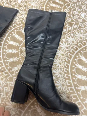 Women's Black Knee thumbnail 2