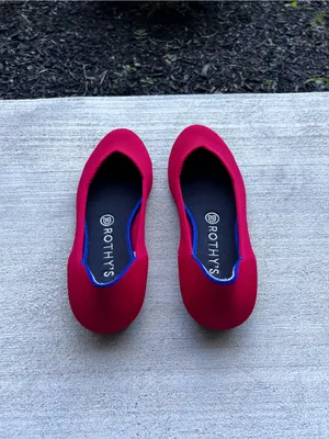 Rothy's Red Knit Woman’s Slip-On Round Toe Ballet Flats Size W8.5 thumbnail 4