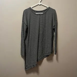 Lululemon To The Point Long Sleeve Modern Stripe Heathered‎ Black White Size 8 thumbnail 2