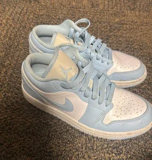 Jordan Nike  Retro 1 Low Sneakers thumbnail 4