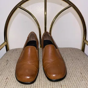 Clarks - Brown Leather Slip-On Loafers thumbnail 2