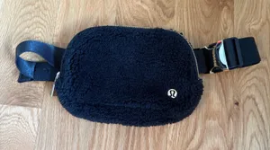 Lululemon Belt Bag Fleece Black thumbnail 1
