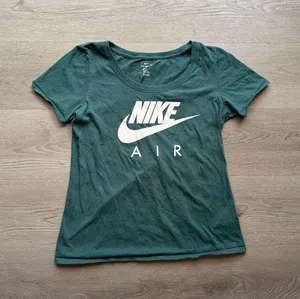 Nike Air Short Sleeve Shirt thumbnail 1