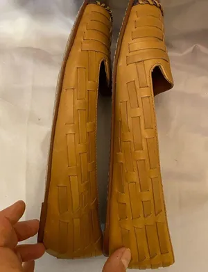 Dolce Vita Leather Tan Loafer with Bronze tip size 8M thumbnail 8