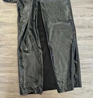 SKIMS Vinyl Skirt thumbnail 4